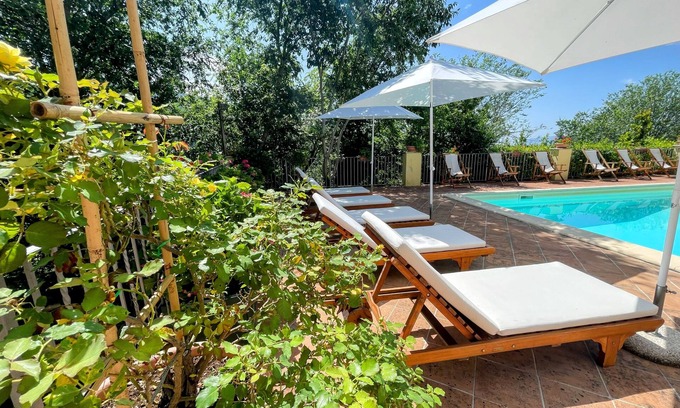 Spoleto House | Activities for the sporty Or be a lounge lizard Everything here Sleeps 10