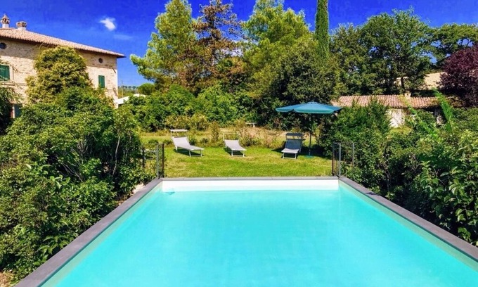 Uncinano Villa | Adam House - exclusive pool - sleeps 8 - a haven in which to relax and party!