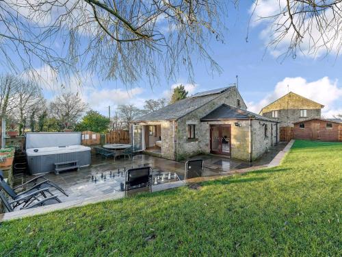 Preston House | Adamsons Barn