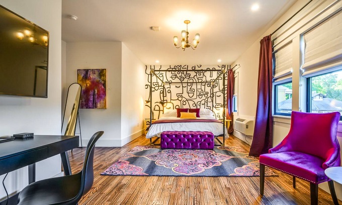 West End Apartment | Adina | All 4 Top-Floor Suites | Unique Luxury Lodging in Downtown Austin