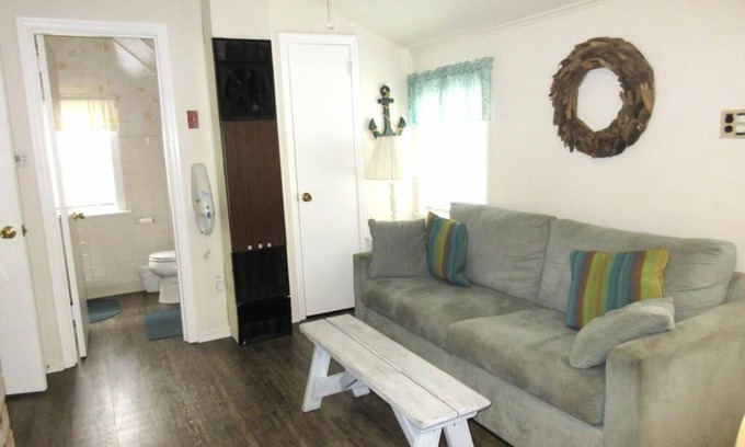 Ship Bottom Apartment | Adorable 2 bedroom second floor duplex in Ship Bottom, short walk to the beach.