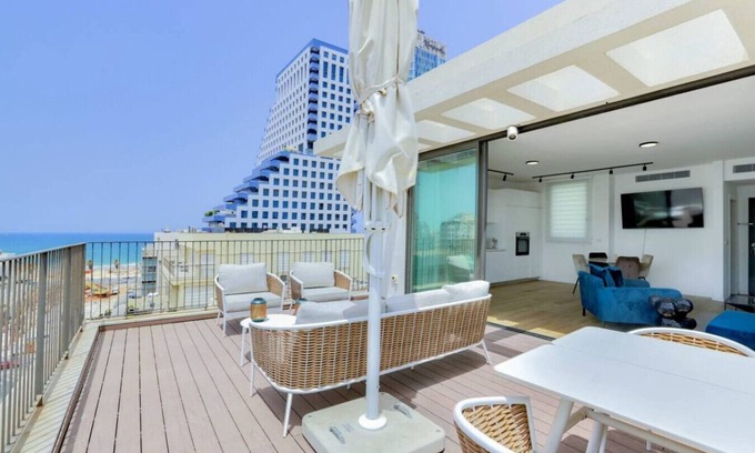 Tel Aviv Promenade Apartment | Adorable full sea view with Jacuzzi