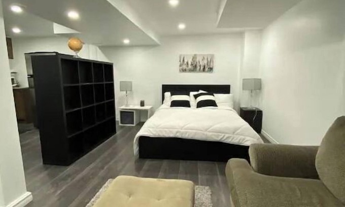 Ajax House | Adorable Quiet & Spacous Private Open Concept Suite