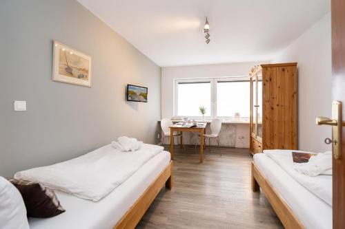 Westerland Apartment | Adrian 4