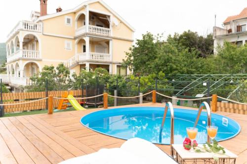 Gornji Karin Apartment | Adriatic Guest House Milić - Summer Rooms