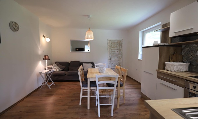 Zasip Apartment | Adventure Cottage by the Sava River