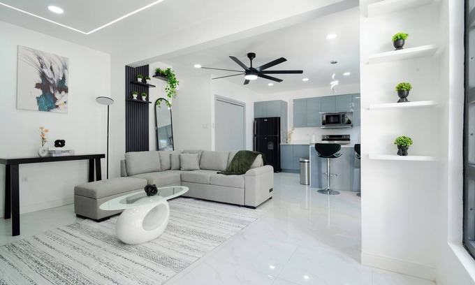 Mount Salem Apartment | Affluence - Luxury 1Bedroom Apt in Montego Bay, Central with Rooftop Pool