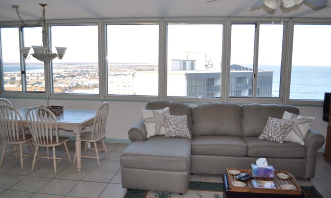 North Ocean City Condo | Affordable 2-Story Penthouse w/Panoramic Ocean And Bay Views