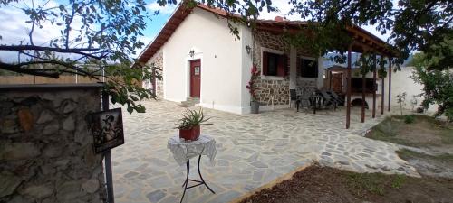 Volos House | Aggelos Gardenhouse of Volos
