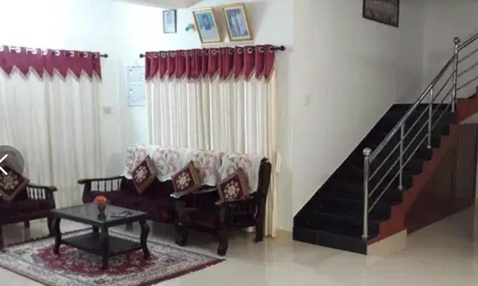 Palakkodu Bed & Breakfast | Aggy Nest B&B