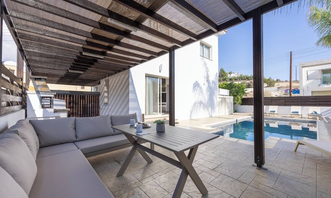 Agios Tychon Villa | Agios Tychon Luxury Villa With Private Pool