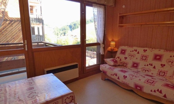 Le Grand-Bornand Apartment | Agréable studio + coin montagne pour 4 personnes, quartier calme, balcon et parking - FR-1-458-111