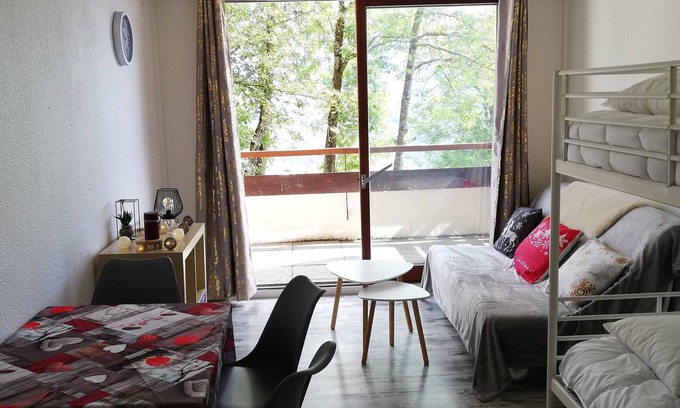 Le Corbier Apartment | Agreable Studio Avec Terrasse AU Pied DES Pistes