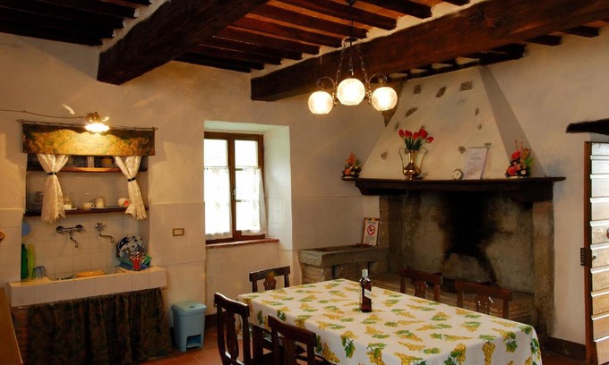 Vivo dʼOrcia Apartment | Agriturismo La Piaggia Vivo Dorcia - once upon a time apartment - 3 guests