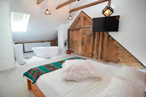 Harseni Bed & Breakfast | Agropensiunea Maria