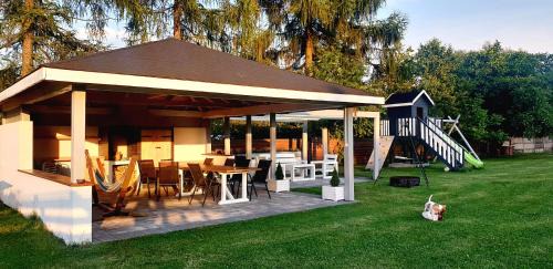 Krajno Pierwsze House | Agroturystyka Grafit