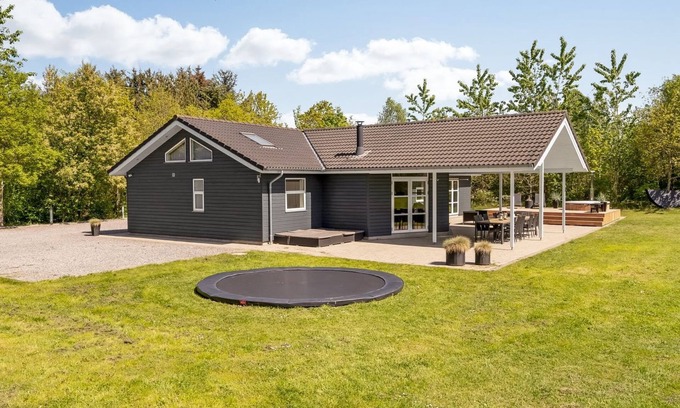 Sundstrup House | "Ahto" - 600m to the fjord by Interhome