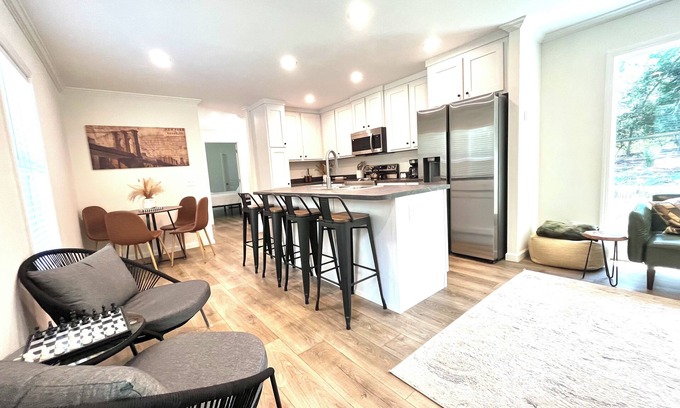Aiken House | Aiken Horse Lover’s Retreat. Nestled in 4 acres of tranquil private forest.