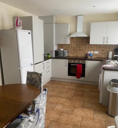 Belfast House | Ainsworth Place