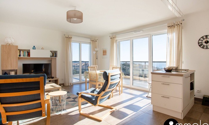 Saint Antoine Condo | Air-conditioned apartment with pool, garage in a luxury residence