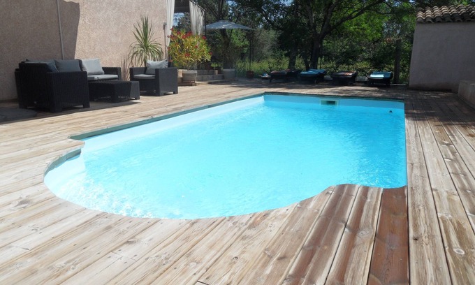 Le Luc House | Air-conditioned Provencal villa with heated pool, spa and master suite.