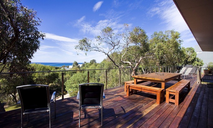 Surf Coast House | Aireys Haven Summary: