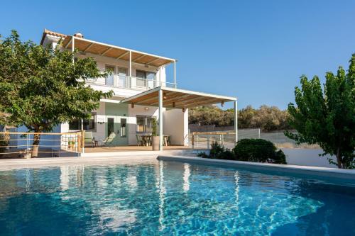 Vravrona Villa | AK-Green Villa near Athens Airport