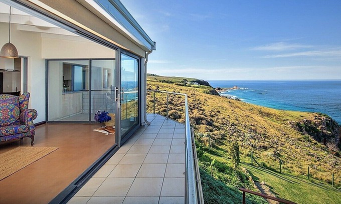 Knysna Villa | Akimbella - our self-catering home on the Indian ocean