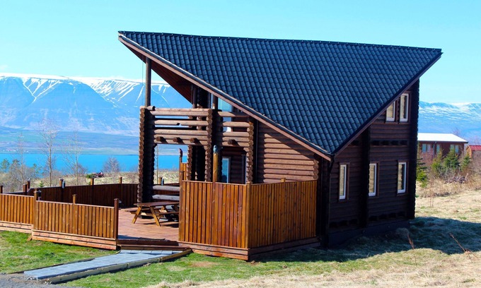Akureyri Cabin | Akureyri Log Cabin .