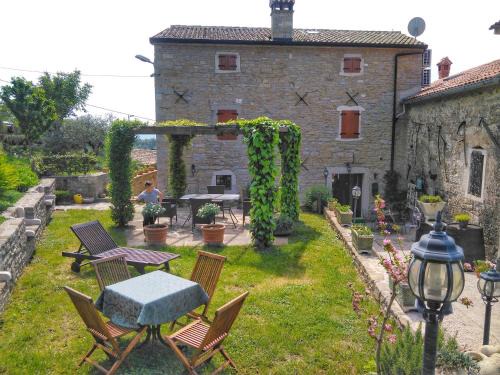 Krasica Bed & Breakfast | al Merlo Olivo, rural istrian house