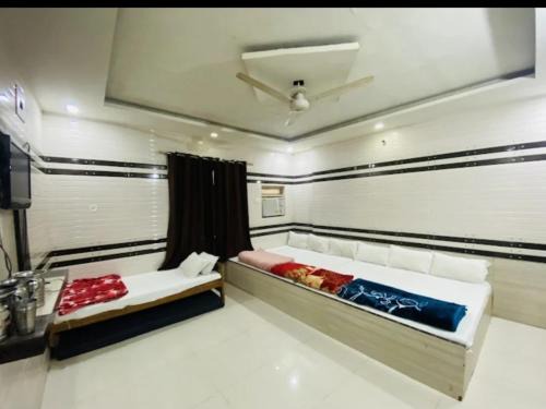 Ajmer Hotel | Al Rehman Guest House