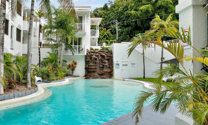 Palm Cove Apartment | Alassio Poolside Resort - Palm Cove Beachfront Oasis