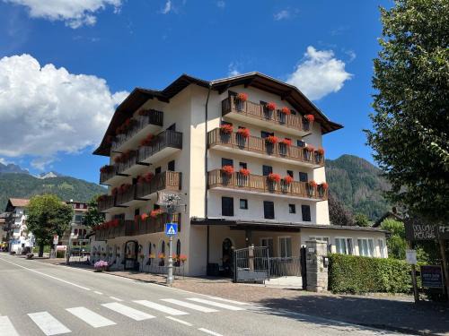 Fiera di Primiero Hotel | Albergo Dolomiti