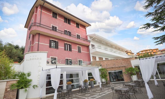 Segni Hotel | Albergo La Pace