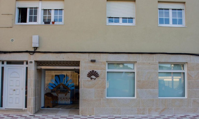 Sabaris Hostel | Albergue playa de sabaris