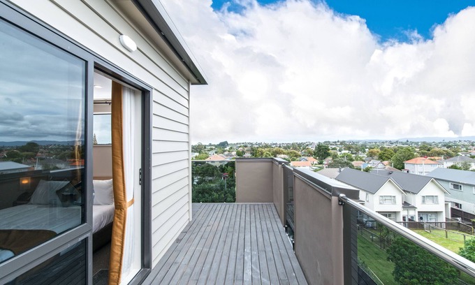 Sandringham Hotel | Albert Accommodation