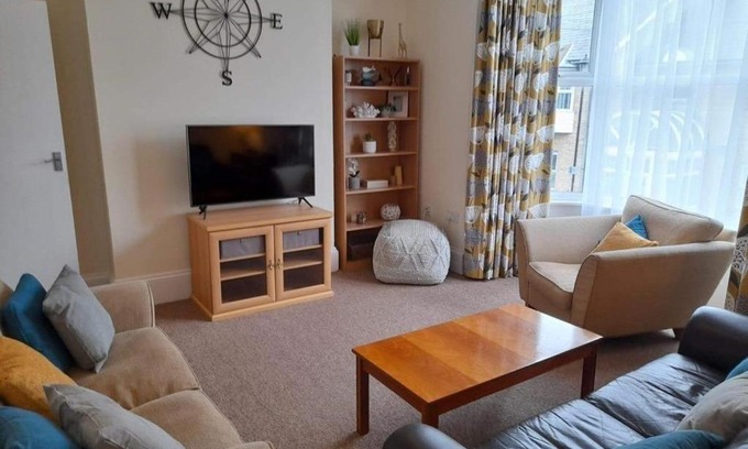 Ventnor Apartment | Albert Maisonette