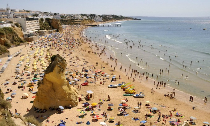 Pata de Baixo Apartment | Albufeira 2 bedroom apartment 5 min from Falesia beach and close to center! I
