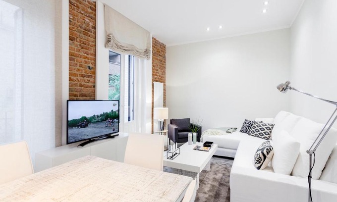Salamanca Apartment | Alcantara Apartment by Flatsweethome