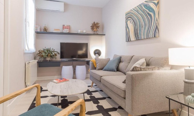 Salamanca Apartment | Alcantara I
