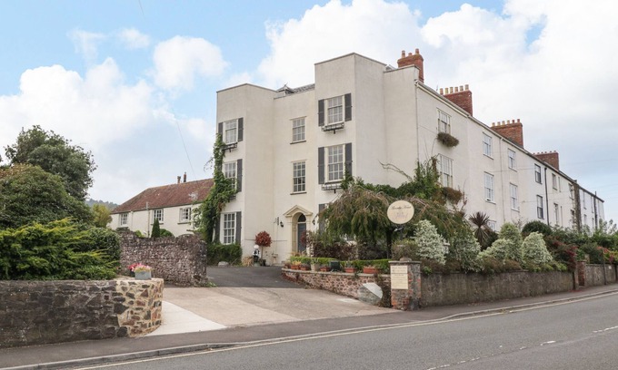 Alcombe House | ALCOMBE HOUSE, pet friendly, character holiday cottage in Minehead