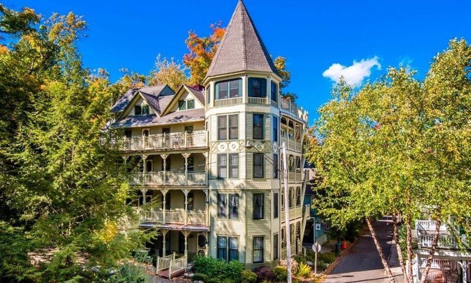 Chautauqua Apartment | Aldine 3A