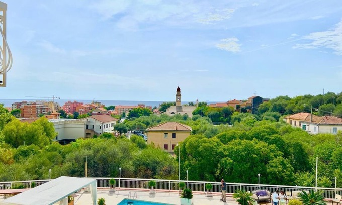 San Bartolomeo al Mare Apartment | Alessandra's house - lovely studio apartment with sea view