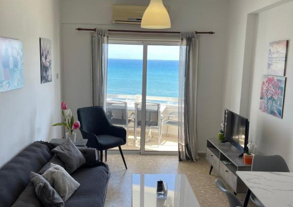 Larnaca City Centre Apartment | Alex Beach Apartment 51