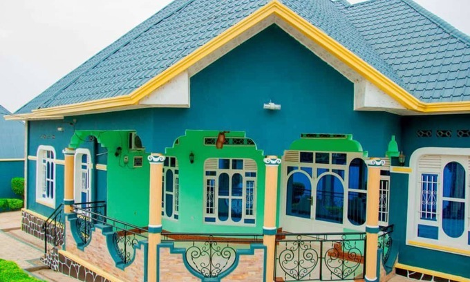 Bujumbura House | ALFA-HOUSEn4 Bedroom House with A/C, High speed Internet, 24h security camera.