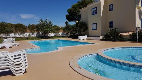 Olhos D'Agua Apartment | ALFELI-AP