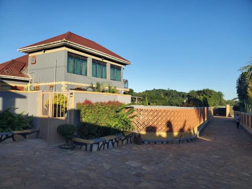 Entebbe Other | Alice Gardens & Campsite