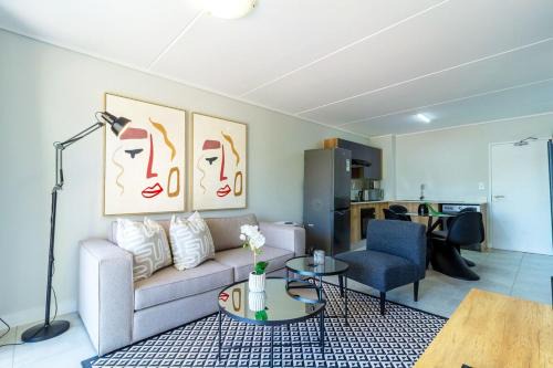 Greater Johannesburg Metropolitan Area Apartment | #AlimamaSpaces Future's Place at Greenlee