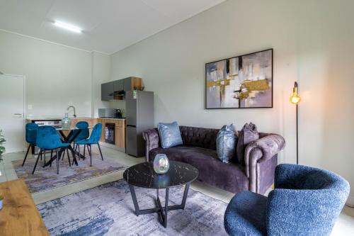 Greater Johannesburg Metropolitan Area Apartment | #AlimamaSpaces Mpho's Greenlee