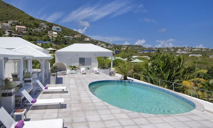 Upper Prince's Quarter Villa | Alizee, Spacious Villa Retreat AC, Pool & Jacuzzi, Sleeps Up to 18 in Guana Bay